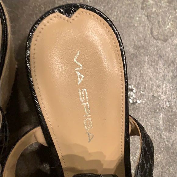 Via Spiga Black Patten Sandals Women’s Size 9 - Picture 3 of 4